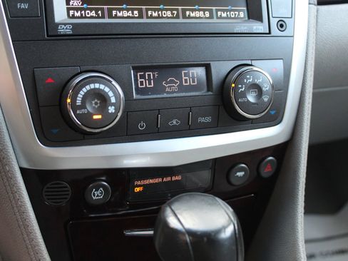 Used 2007 Cadillac SRX w/ Theater Package image 32