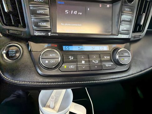 Used 2017 Toyota RAV4 XLE FWD image 31