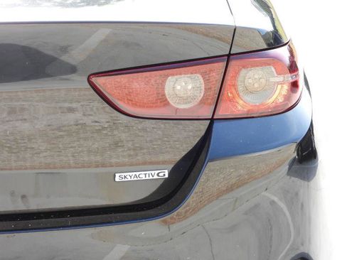 Used 2021 MAZDA MAZDA3 s FWD image 24