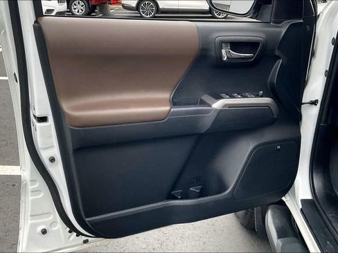 Used 2023 Toyota Tacoma Limited w/ Black Out Package (TMS) image 23