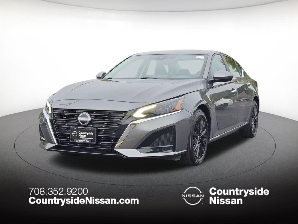 Used 2025 Nissan Altima 2.5 SV w/ SV Special Edition Package FWD image 1