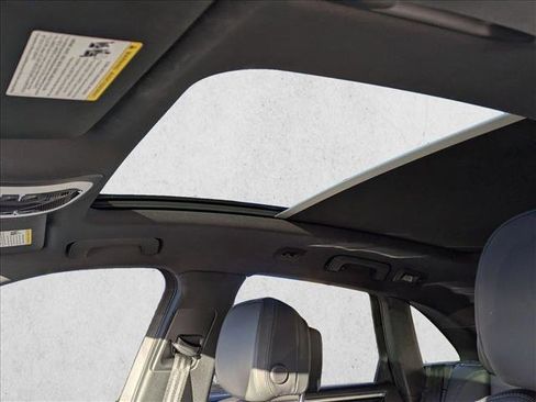 Used 2023 Porsche Macan S image 13