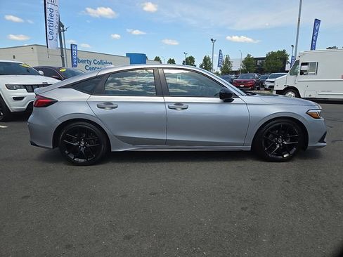 Used 2023 Honda Civic Sport image 7