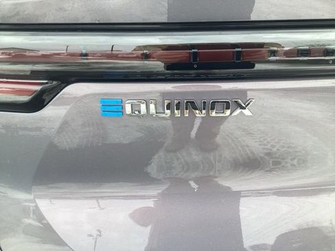 New 2026 Chevrolet Equinox EV LT image 10