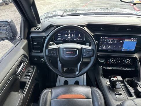 Used 2024 GMC Sierra 1500 AT4 w/ Technology Package AWD/4WD image 27