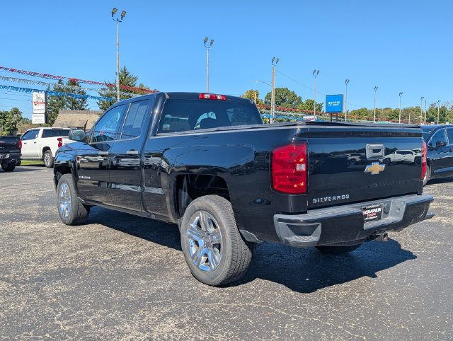 Used 2016 Chevrolet Silverado 1500 Custom w/ Custom Convenience Package RWD image 6