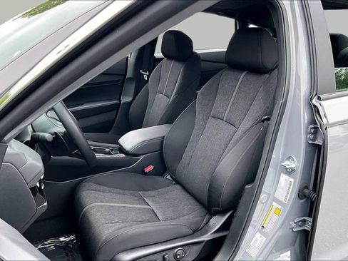 Certified 2025 Honda Accord Sport image 15