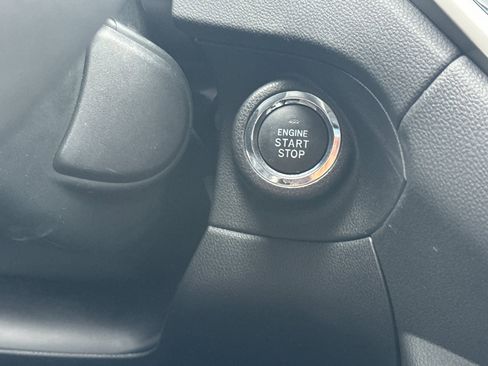 Used 2024 Subaru Ascent Premium w/ Convenience Package image 23