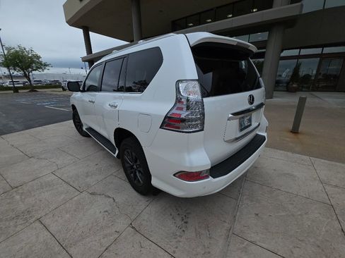 Used 2023 Lexus GX 460 Premium w/ Premium Package AWD/4WD image 4