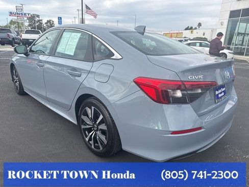 Used 2024 Honda Civic EX image 7