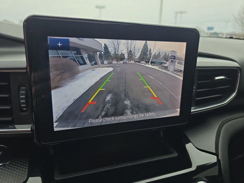 Used 2023 Ford Explorer ST-Line w/ Class IV Trailer Tow Package image 12