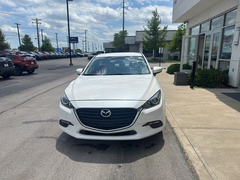 Used 2017 MAZDA MAZDA3 Sport w/ Preferred Equipment Package FWD image 8