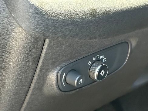Used 2024 Chevrolet Equinox LS w/ LS Convenience Package FWD image 7