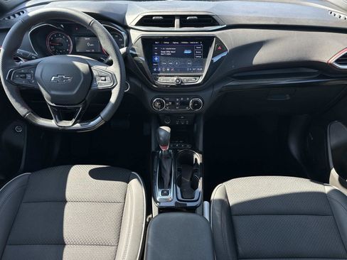 Certified 2023 Chevrolet TrailBlazer RS w/ Sun and Liftgate Package AWD/4WD image 12