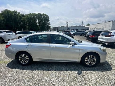 Used 2014 Honda Accord LX image 2