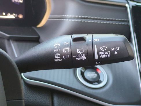 New 2025 Jeep Grand Cherokee L Laredo w/ Luxury Tech Group I image 27