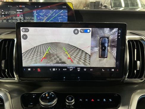 New 2026 Ford Expedition Platinum w/ Driver's Package image 19