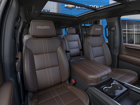 New 2026 Chevrolet Suburban High Country w/ Sun And Tow Package image 40