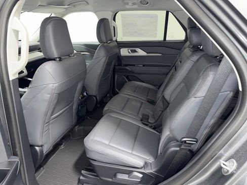 New 2026 Ford Explorer Active w/ Active Comfort Package image 27