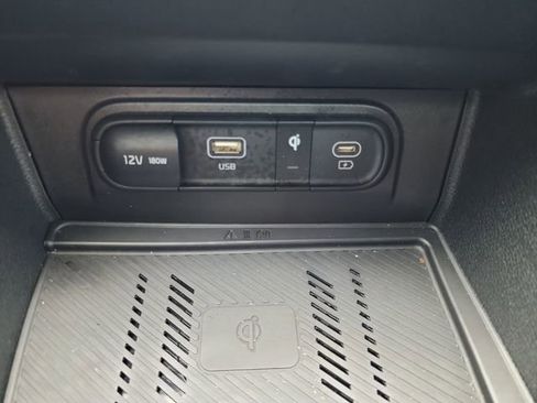 Used 2025 Kia Sportage EX w/ Premium Package image 23