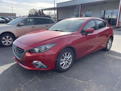 Used 2015 MAZDA MAZDA3 i Touring w/ Technology Package image 3