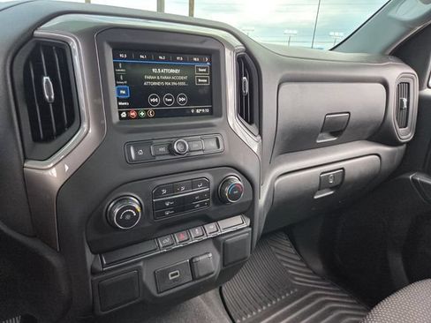 Used 2019 Chevrolet Silverado 1500 Custom w/ Custom Value Package RWD image 31