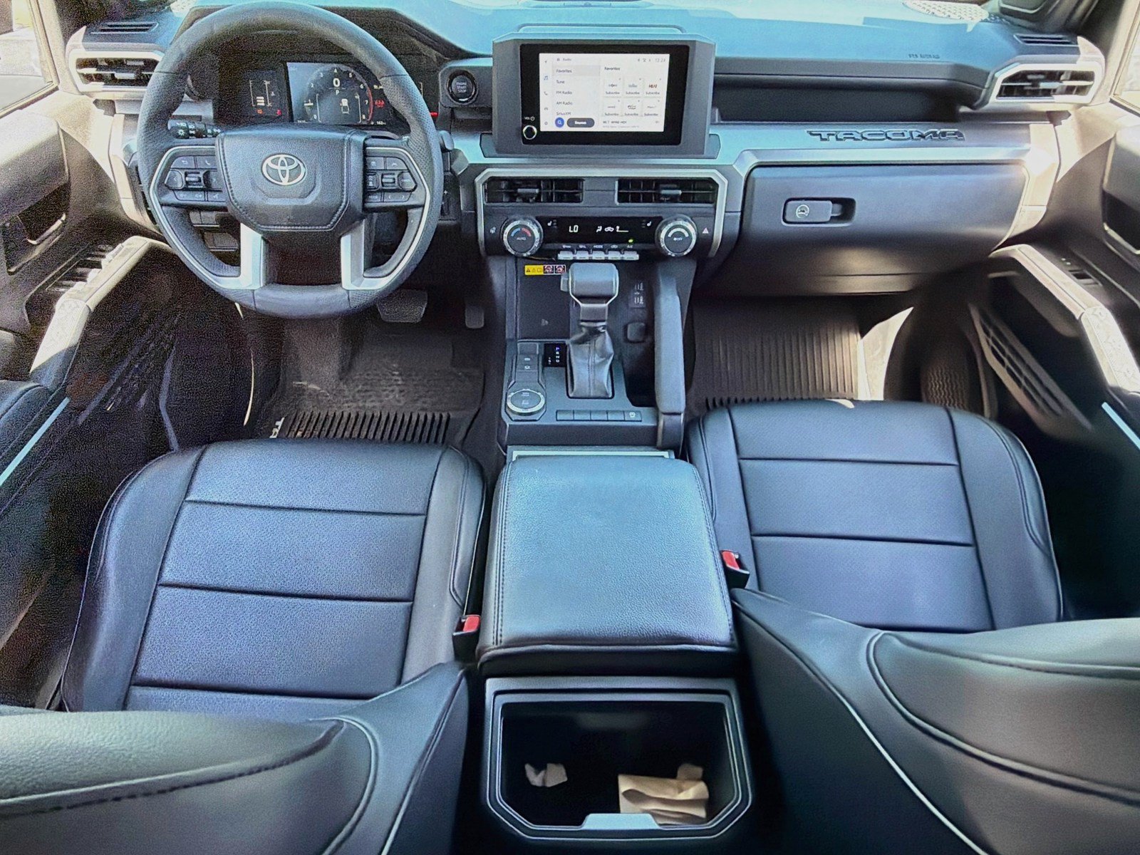 Used 2025 Toyota Tacoma SR5 RWD image 28