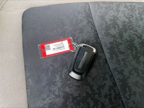 Used 2023 Ford Bronco Wildtrak image 30