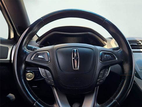 Used 2019 Lincoln MKZ Premiere FWD image 29