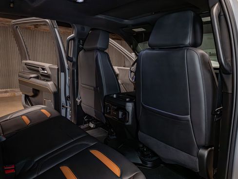 Used 2024 GMC Sierra 2500 AT4 w/ AT4 Premium Plus Package image 24