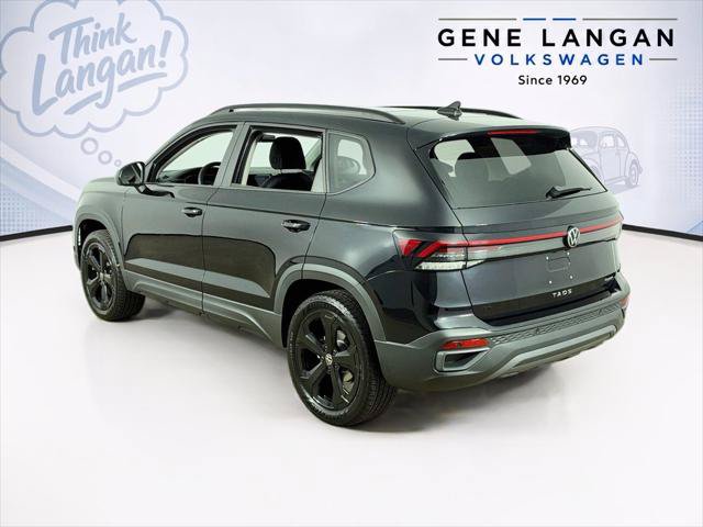 New 2027 Volkswagen Taos SE AWD/4WD image 7