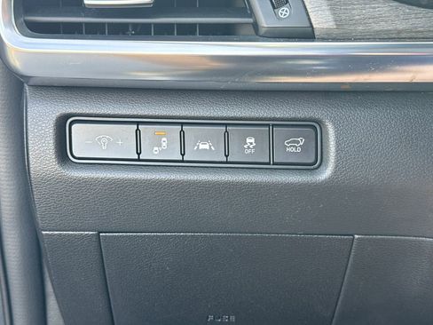 Used 2022 Kia Telluride SX w/ SX Prestige Package image 20