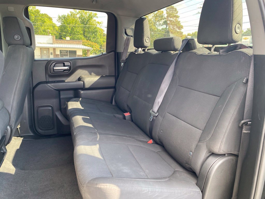 Used 2020 Chevrolet Silverado 1500 Custom w/ Custom Value Package RWD image 17