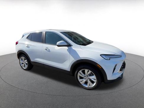Used 2025 Buick Encore GX Preferred image 3