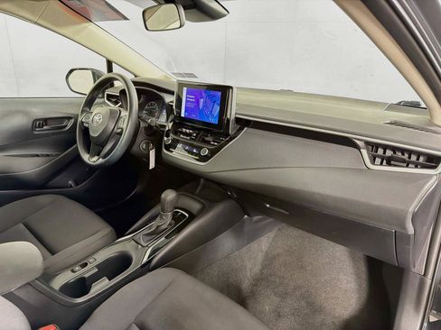 Used 2024 Toyota Corolla LE FWD image 29