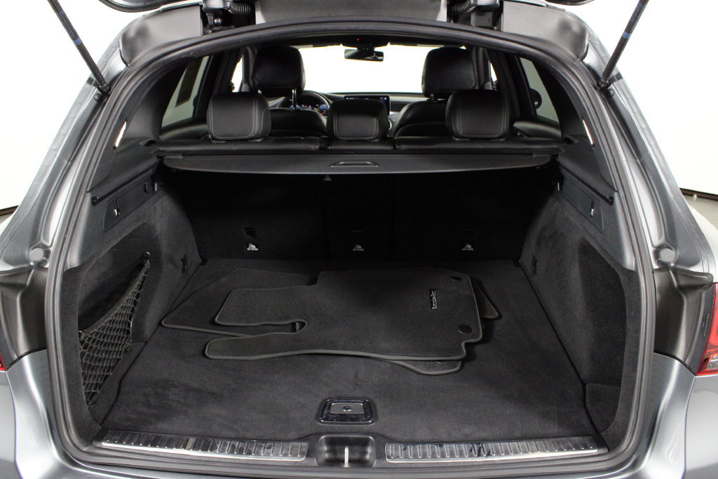 Used 2020 Mercedes-Benz GLC 300 image 17