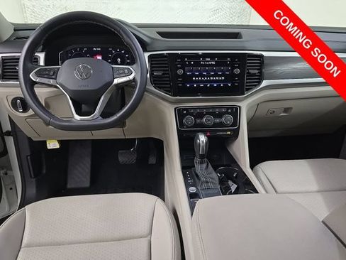 Used 2023 Volkswagen Atlas SE w/ Black Wheel Package FWD image 10