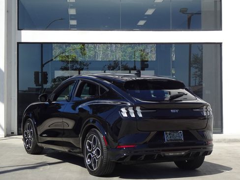 Used 2021 Ford Mustang Mach-E GT image 3