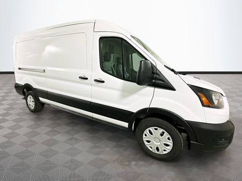 New 2026 Ford Transit 250 148 Medium Roof w/ Load Area Protection Package image 3