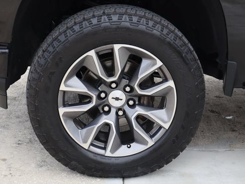 Used 2021 Chevrolet Silverado 1500 RST AWD/4WD image 30