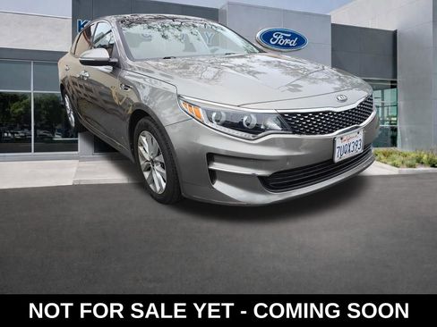 Used 2016 Kia Optima EX w/ Premium Package image 1