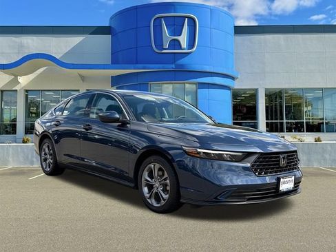 Used 2023 Honda Accord EX image 1