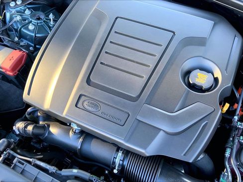 New 2026 Land Rover Range Rover Velar S image 15