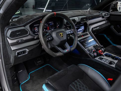 Used 2023 Lamborghini Urus Performante AWD/4WD image 60