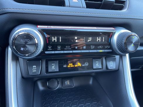 New 2025 Toyota RAV4 XLE image 12