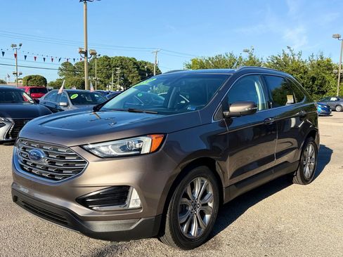 Used 2019 Ford Edge Titanium AWD/4WD image 19