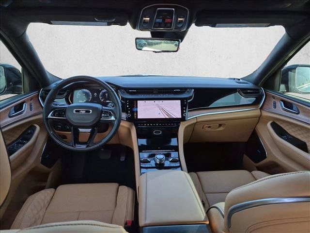 Used 2026 Jeep Grand Cherokee Summit w/ Obsidian Package AWD/4WD image 14