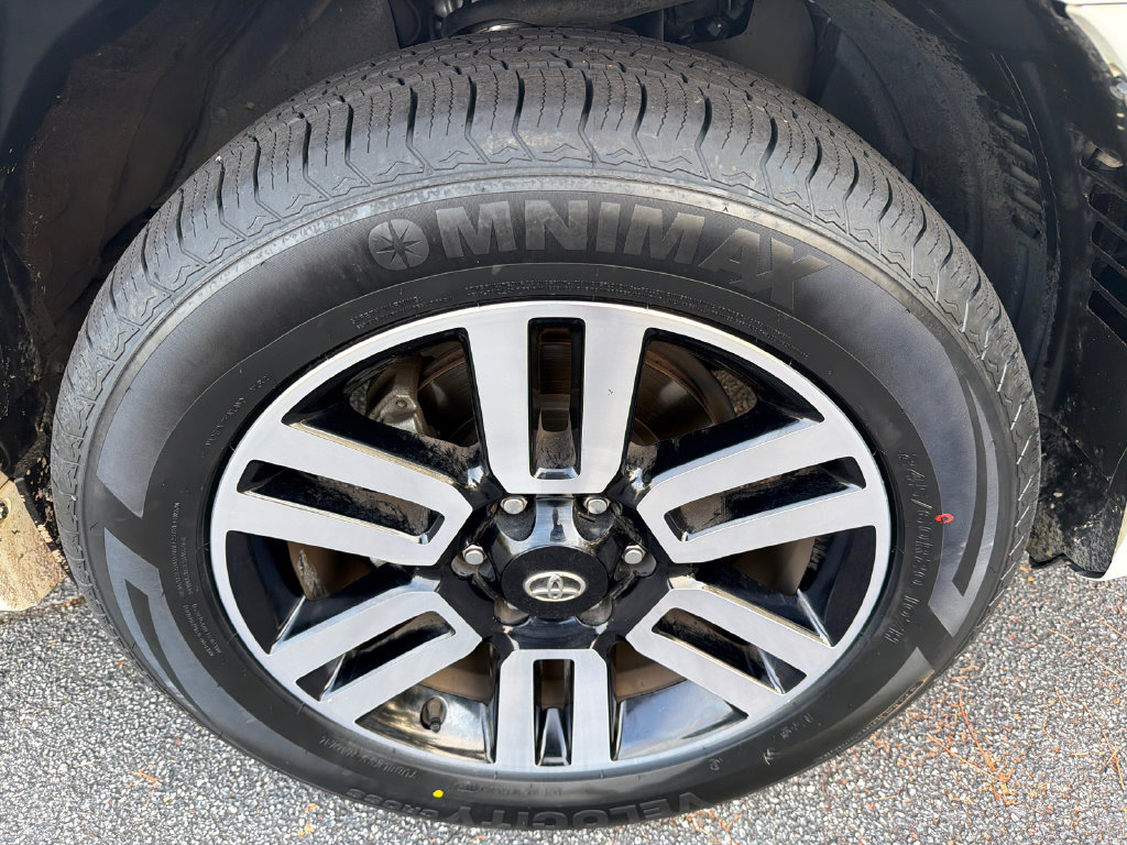 Used 2023 Toyota 4Runner Limited RWD image 12