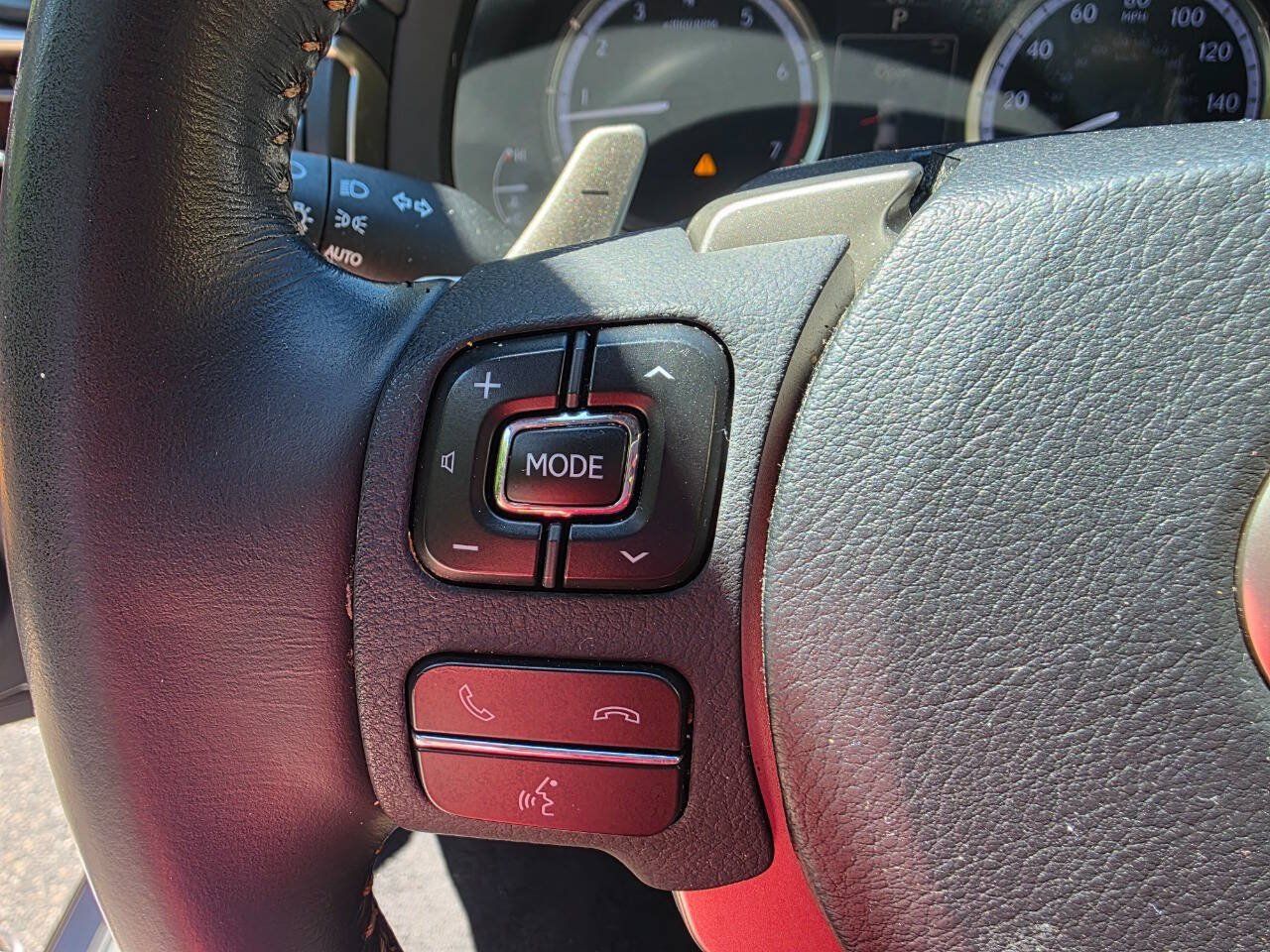 Used 2015 Lexus RC 350 w/ Luxury Package RWD image 18