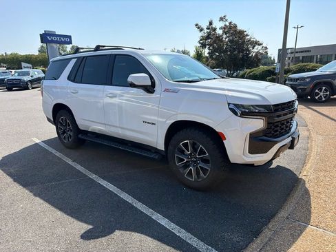 Used 2023 Chevrolet Tahoe Z71 w/ Luxury Package AWD/4WD image 3